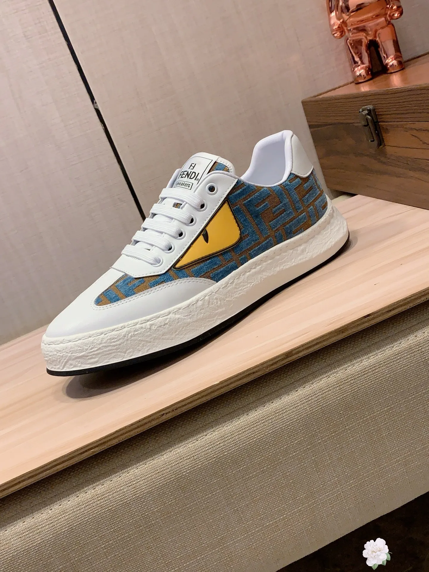 Men's men's shoes 💰420💰💰🎩🎩[Lightning][Lightning] "FENDI*" The latest and most popular casual shoes, top brand [Seduce] luxury ~ purchasing agent, top quality ~. [Strong] The upper is made of imported breathable cowhide with fabric material ➕ Breathable sheepskin feet (•) and fine workmanship. The original stylish and stylish soft rubber wear-resistant and non-slip outsole is light and comfortable on the feet. The real thing looks better when photographed in person. No. 122: code: 38-44, 5️⃣ colors selected